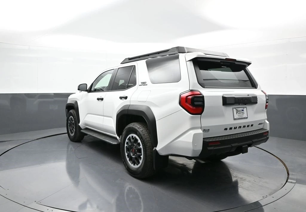 2025 Toyota 4Runner 6th Gen - Image 8 of 12
