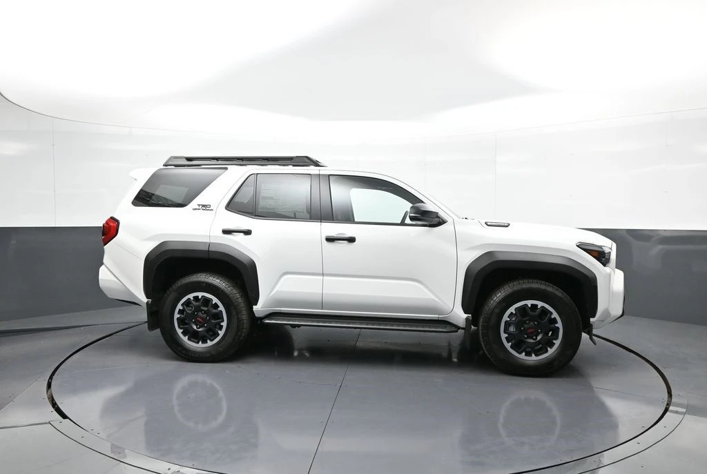 2025 Toyota 4Runner 6th Gen - Image 5 of 12