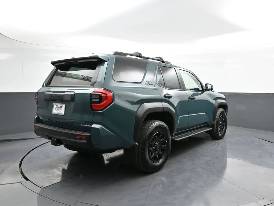 2025 Toyota 4Runner 6th Gen - Image 6 of 21