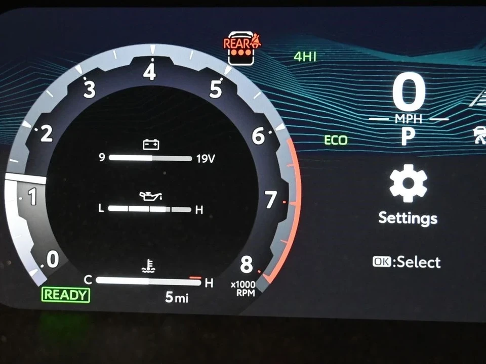 2025 Toyota 4Runner 6th Gen - Image 16 of 21