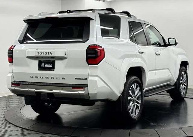 2025 Toyota 4Runner 6th Gen - Image 9 of 12
