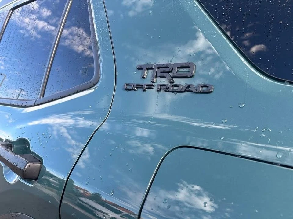 2025 Toyota 4Runner 6th Gen - Image 5 of 12