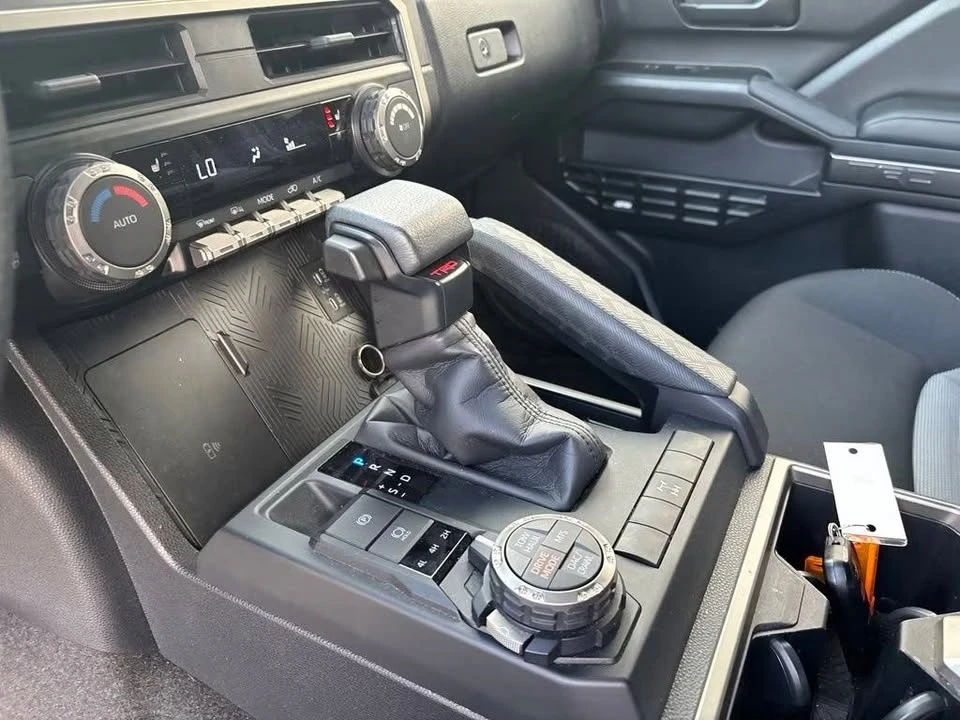 2025 Toyota 4Runner 6th Gen - Image 11 of 12