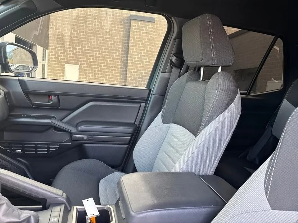 2025 Toyota 4Runner 6th Gen - Image 10 of 12