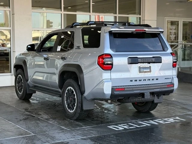 2025 Toyota 4Runner 6th Gen - Image 9 of 12