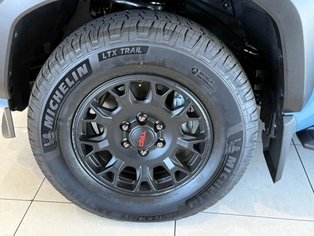 2025 Toyota 4Runner 6th Gen - Image 6 of 12