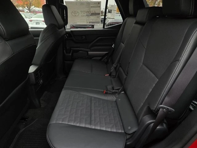 2025 Toyota 4Runner 6th Gen - Image 8 of 12