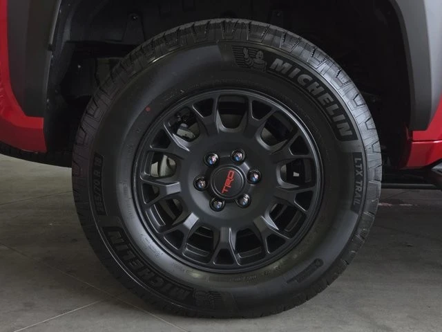 2025 Toyota 4Runner 6th Gen - Image 4 of 12