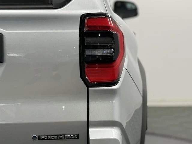 2025 Toyota 4Runner 6th Gen - Image 7 of 12