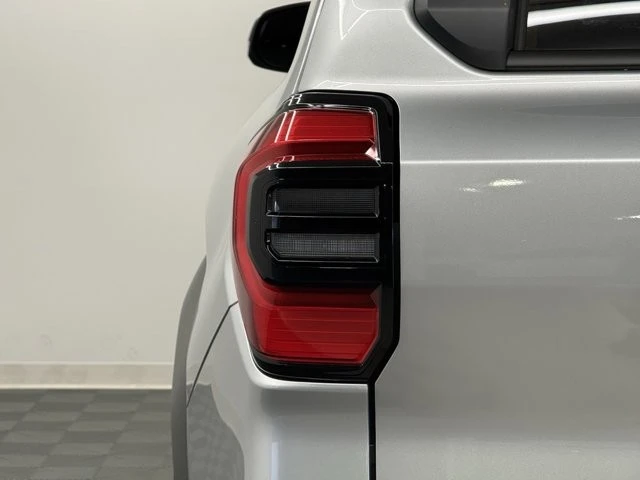 2025 Toyota 4Runner 6th Gen - Image 9 of 12