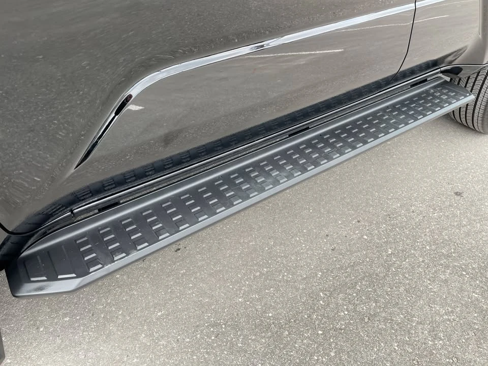 2025 Toyota 4Runner 6th Gen - Image 10 of 16