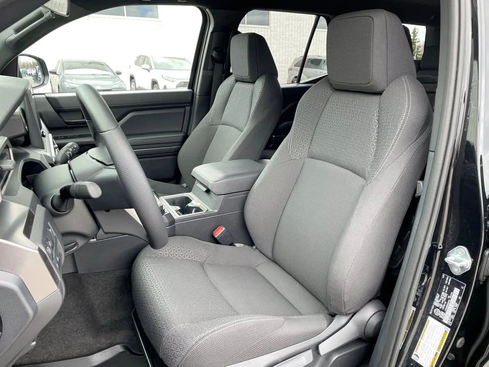 2025 Toyota 4Runner 6th Gen - Image 4 of 16