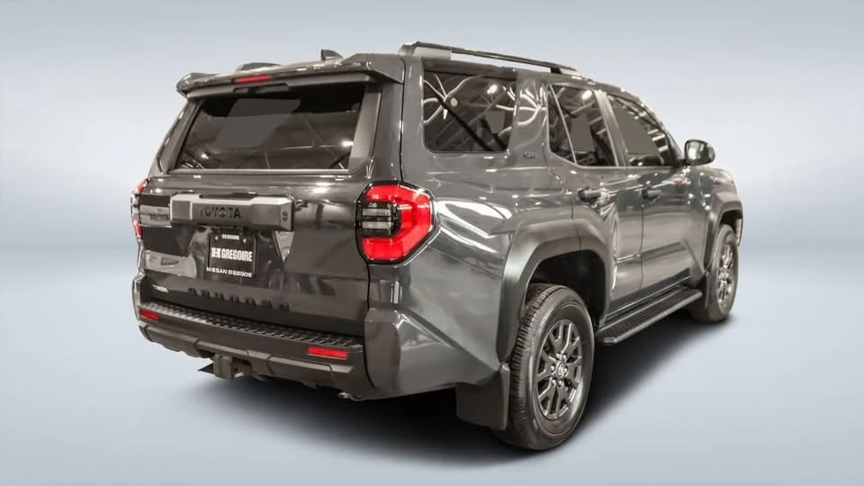 2025 Toyota 4Runner 6th Gen - Image 9 of 15