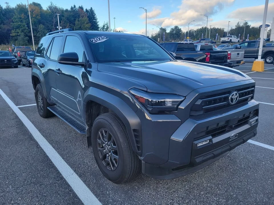 2025 Toyota 4Runner 6th Gen - Image 8 of 16