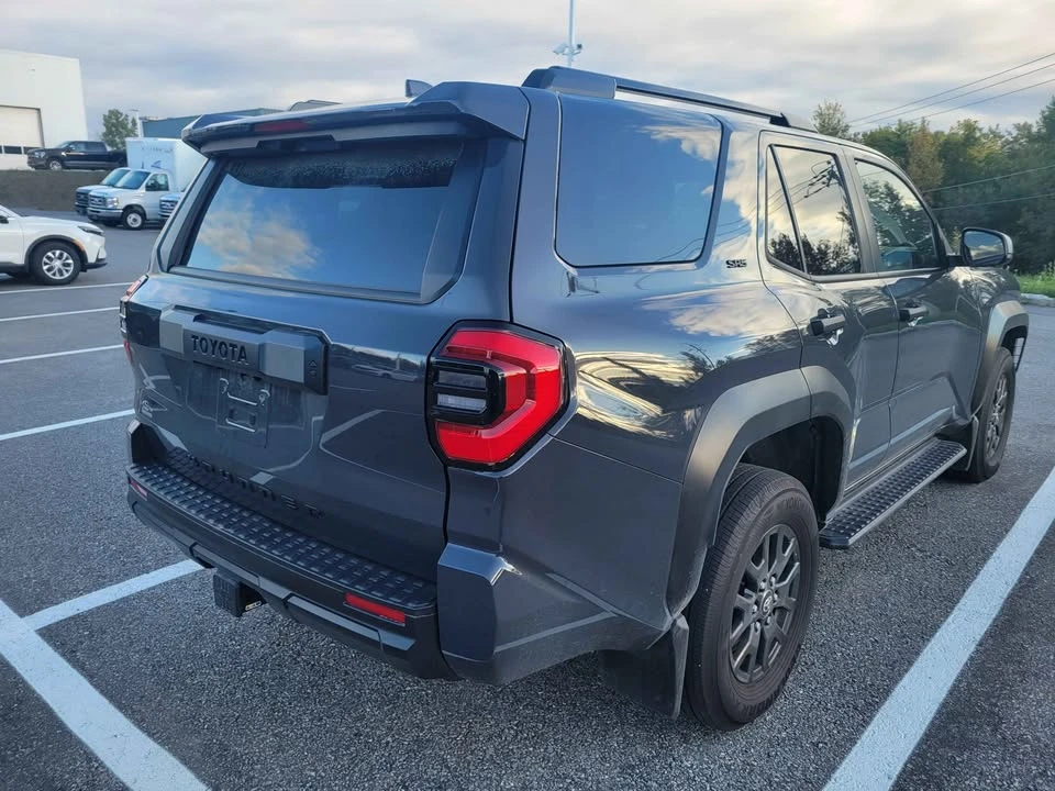 2025 Toyota 4Runner 6th Gen - Image 5 of 16