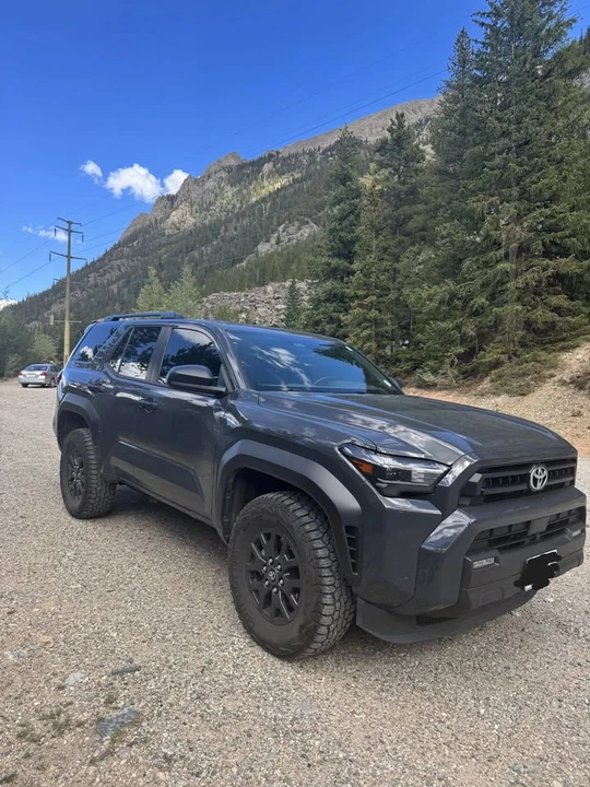2025 Toyota 4Runner 6th Gen - Image 3 of 10