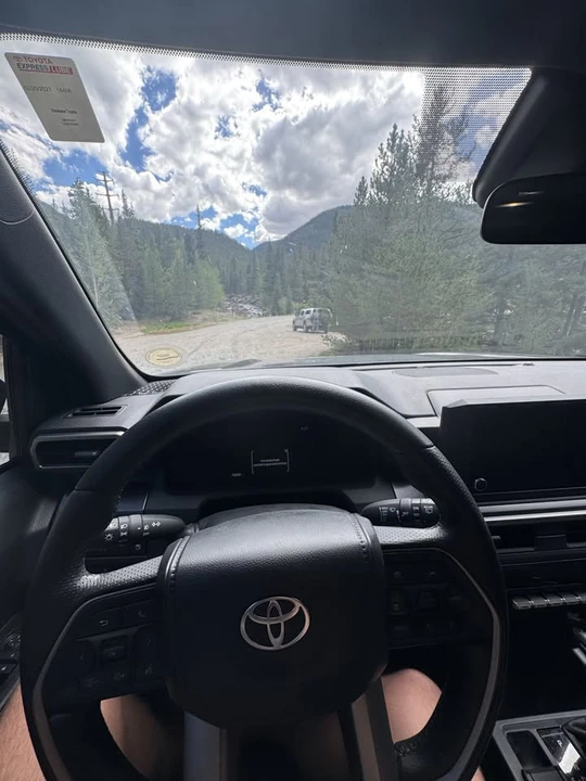 2025 Toyota 4Runner 6th Gen - Image 10 of 10