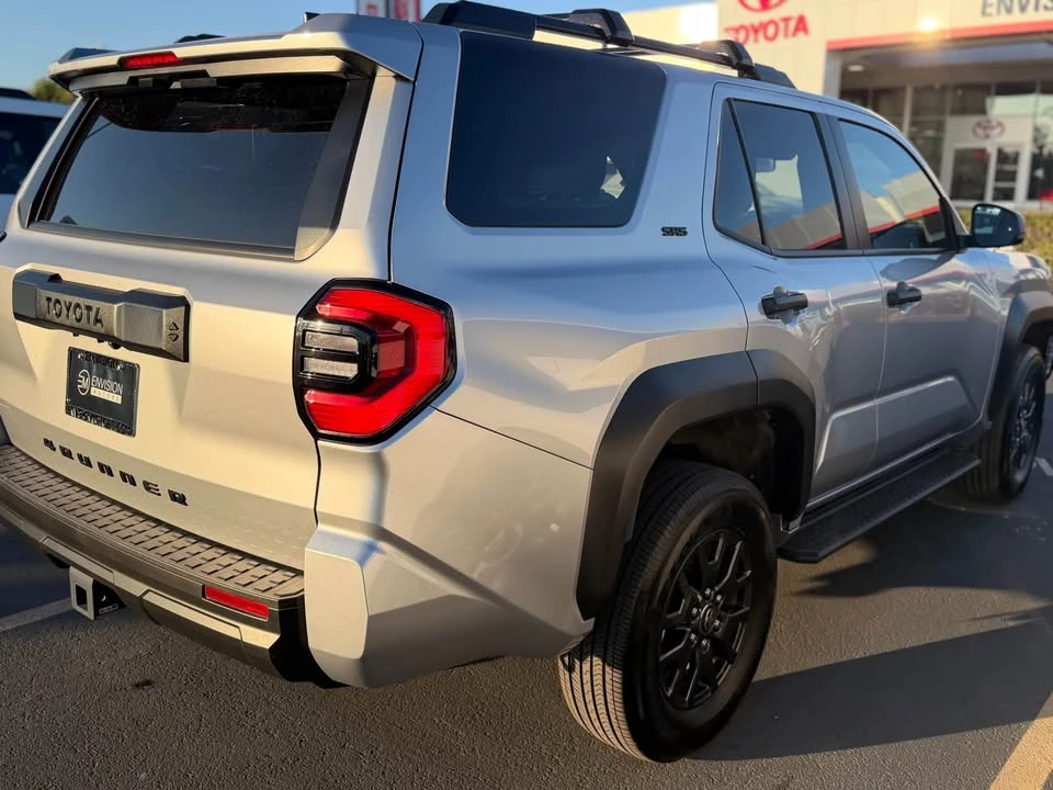 2025 Toyota 4Runner 6th Gen - Image 3 of 4