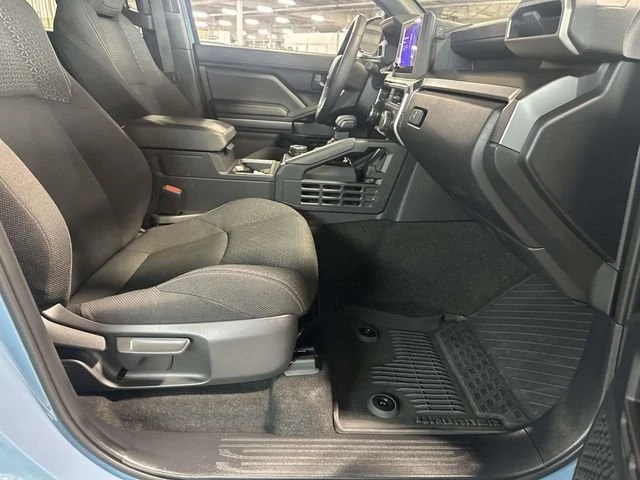 2025 Toyota 4Runner 6th Gen - Image 12 of 14