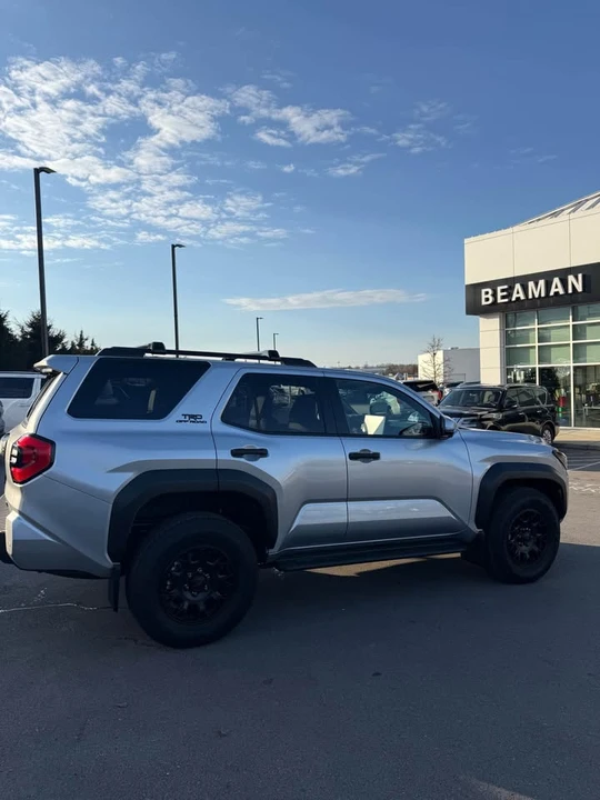 2025 Toyota 4Runner 6th Gen - Image 4 of 15