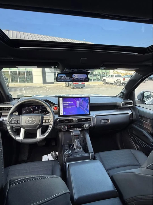 2025 Toyota 4Runner 6th Gen - Image 14 of 15
