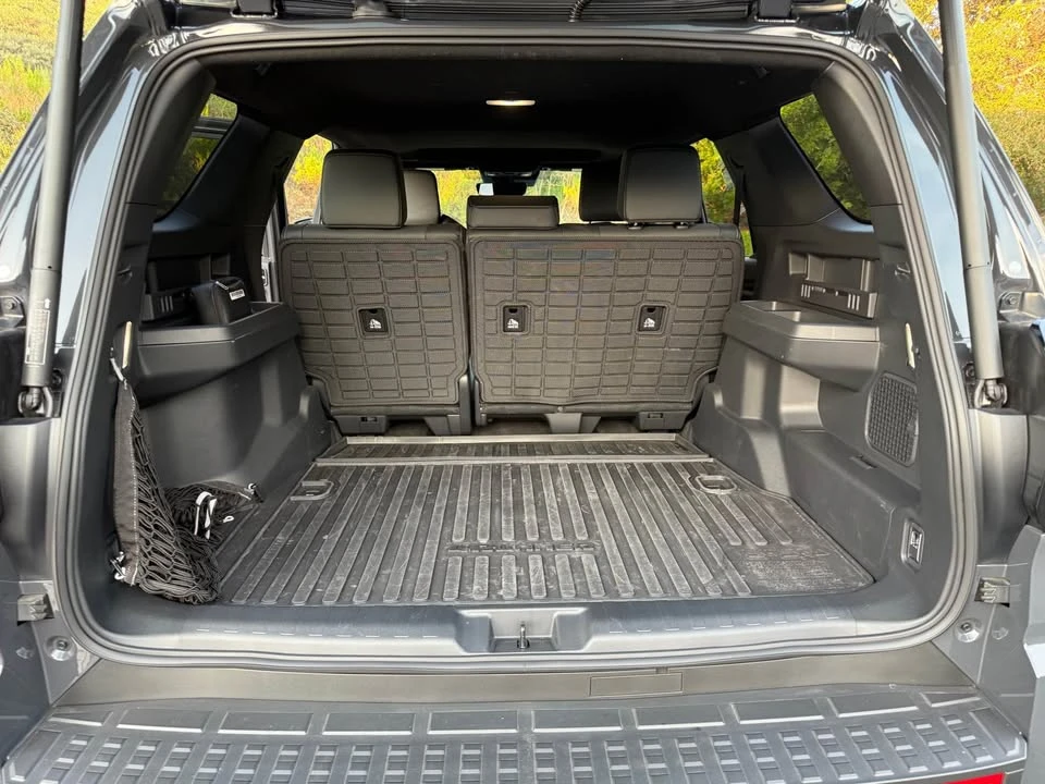 2025 Toyota 4Runner 6th Gen - Image 11 of 17