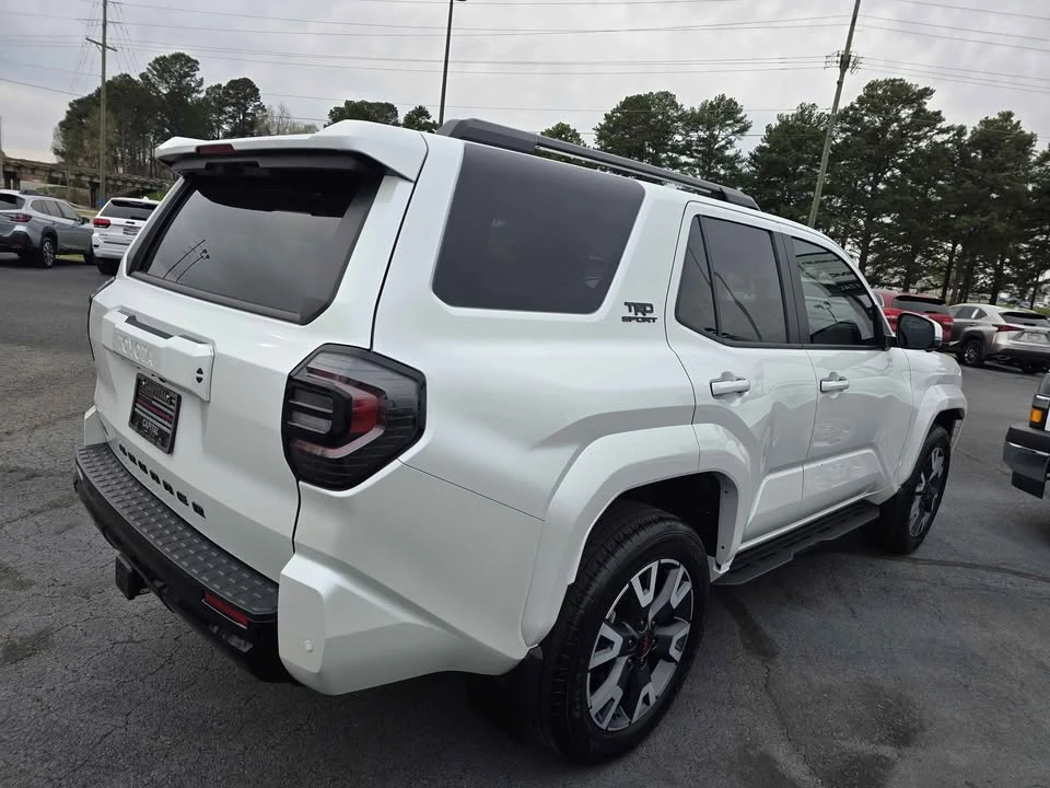 2025 Toyota 4Runner 6th Gen - Image 5 of 11