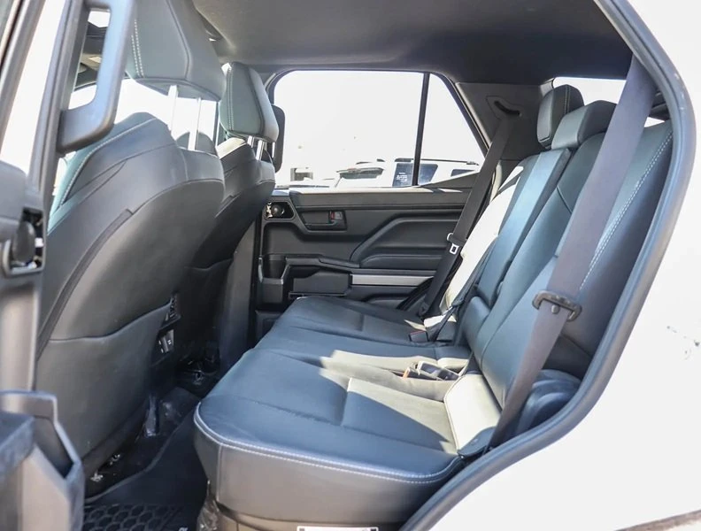 2025 Toyota 4Runner 6th Gen - Image 4 of 7