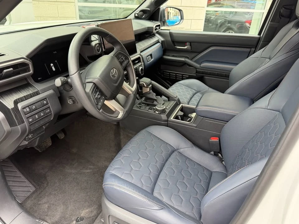 2025 Toyota 4Runner 6th Gen - Image 4 of 4