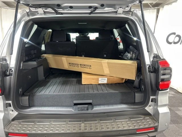 2025 Toyota 4Runner 6th Gen - Image 15 of 20