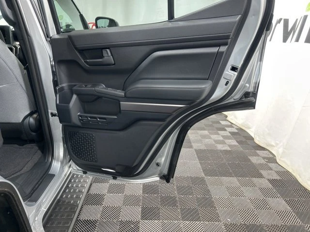 2025 Toyota 4Runner 6th Gen - Image 11 of 20