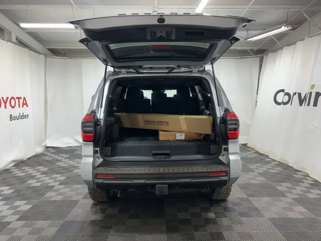 2025 Toyota 4Runner 6th Gen - Image 14 of 20