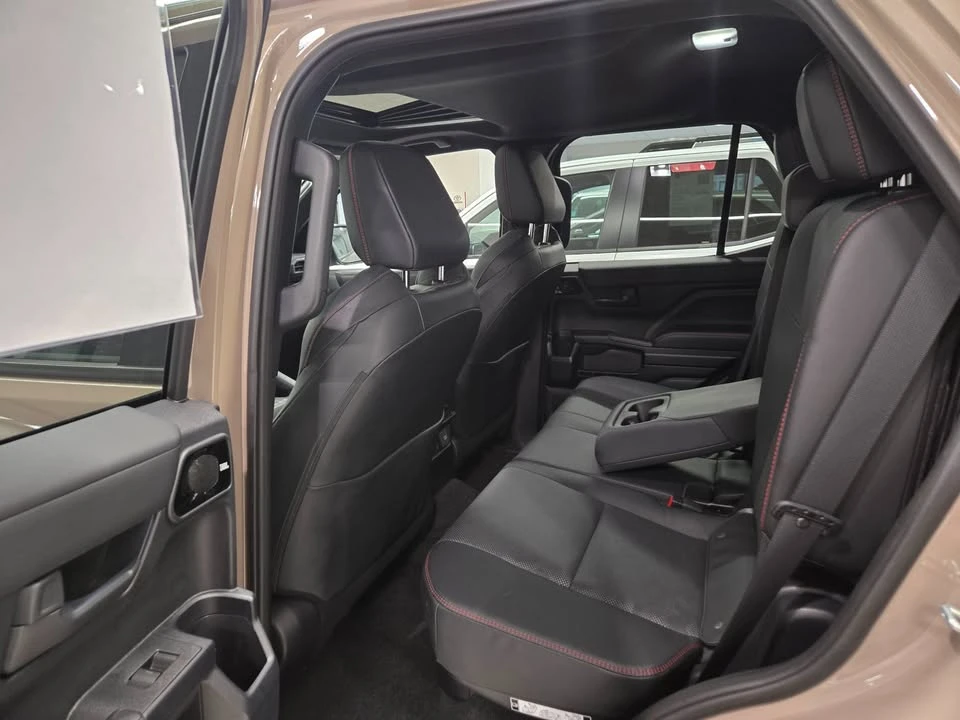 2025 Toyota 4Runner 6th Gen - Image 9 of 17