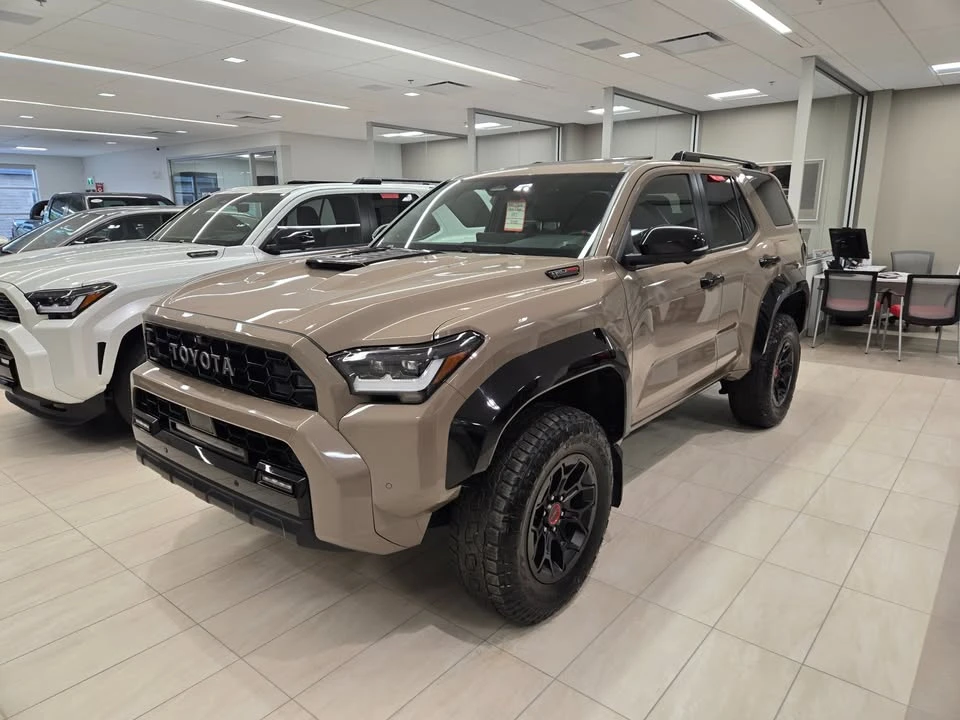 2025 Toyota 4Runner 6th Gen - Image 11 of 17