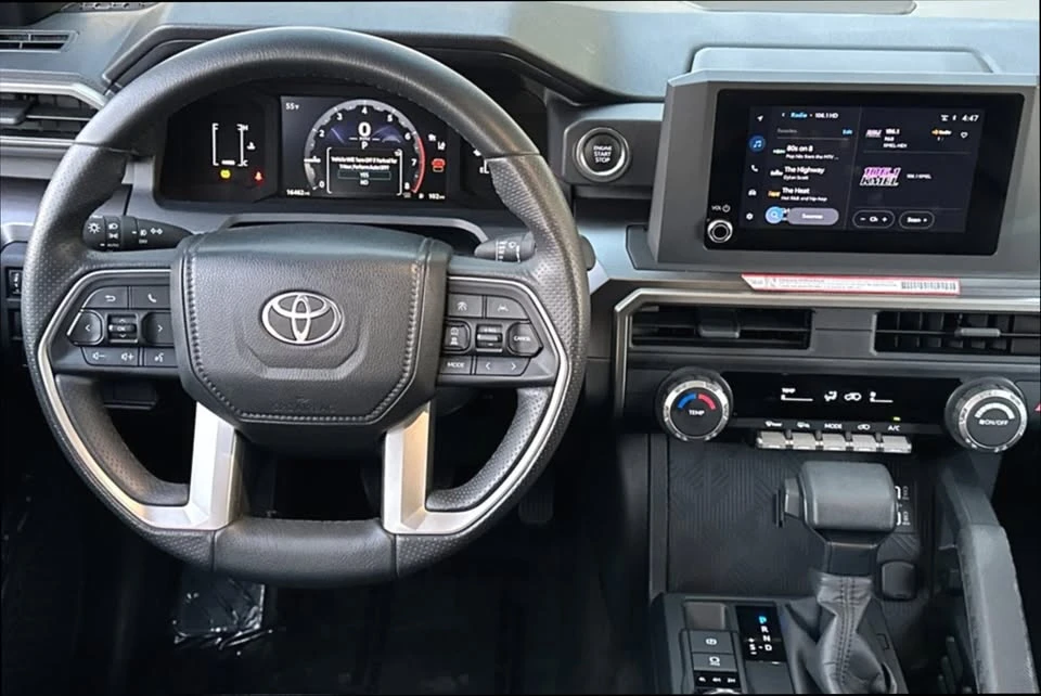 2025 Toyota 4Runner 6th Gen - Image 13 of 16