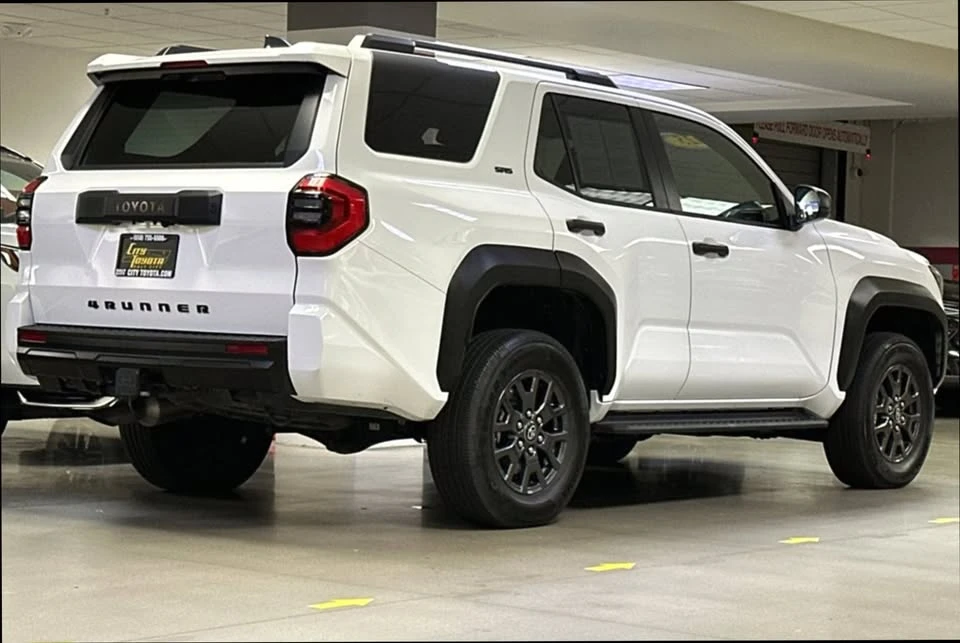 2025 Toyota 4Runner 6th Gen - Image 3 of 16