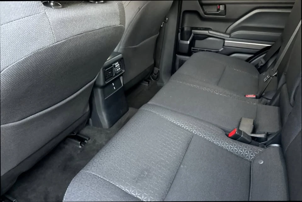 2025 Toyota 4Runner 6th Gen - Image 11 of 16