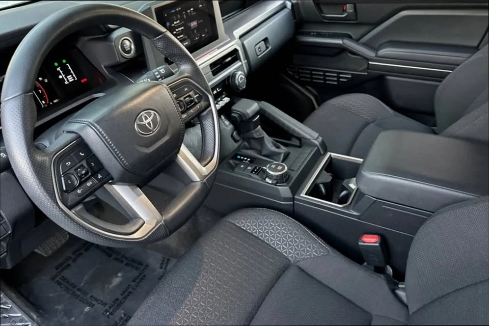 2025 Toyota 4Runner 6th Gen - Image 9 of 16