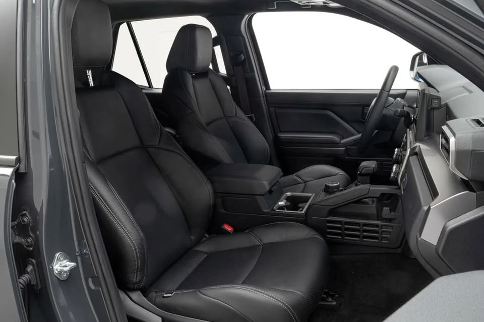 2025 Toyota 4Runner 6th Gen - Image 11 of 20