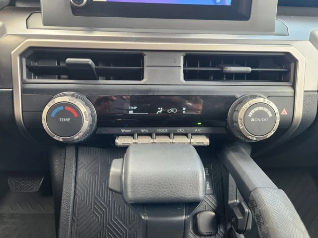 2025 Toyota 4Runner 6th Gen - Image 16 of 20