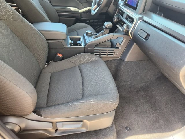 2025 Toyota 4Runner 6th Gen - Image 13 of 19