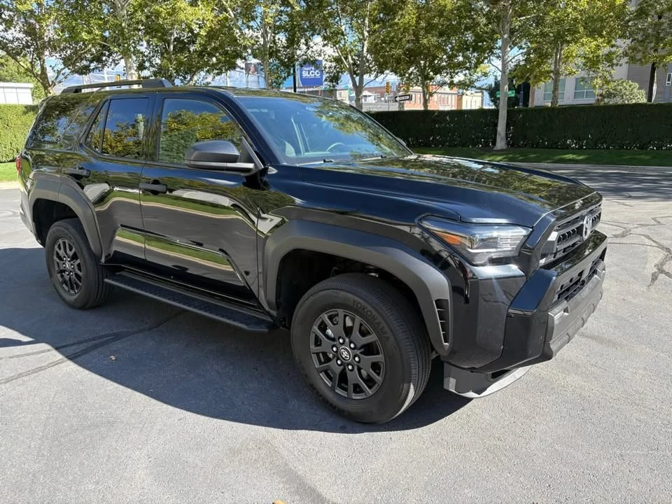 2025 Toyota 4Runner 6th Gen - Image 3 of 20