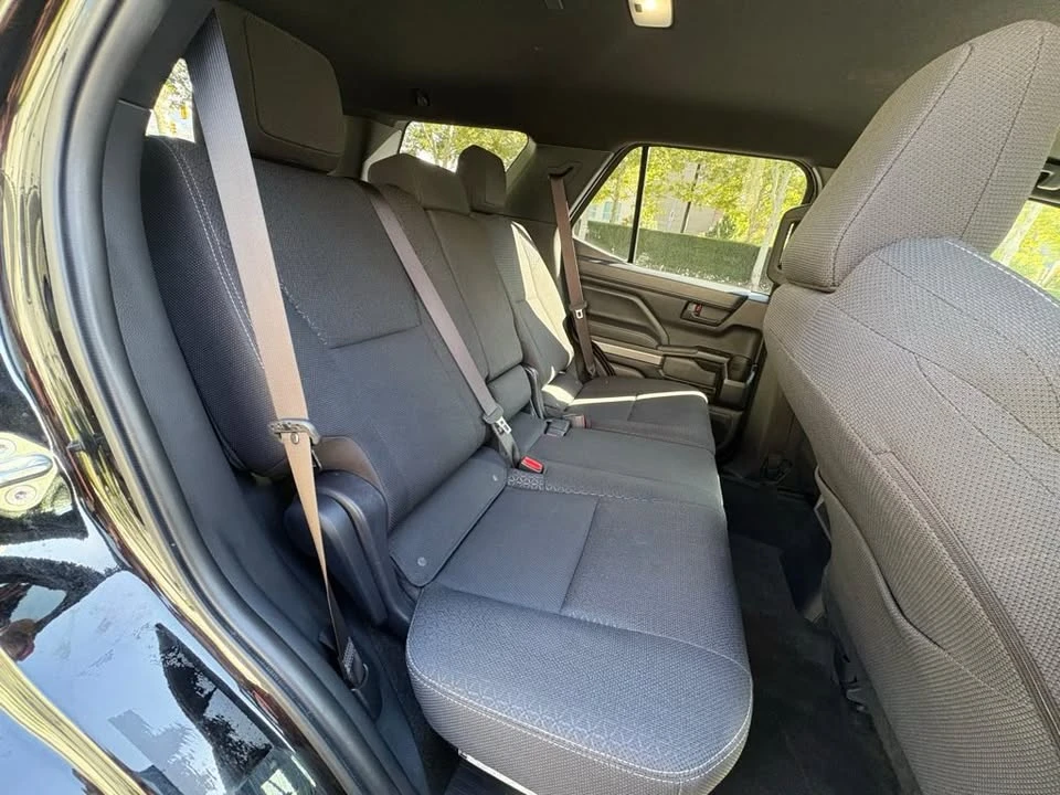 2025 Toyota 4Runner 6th Gen - Image 17 of 20