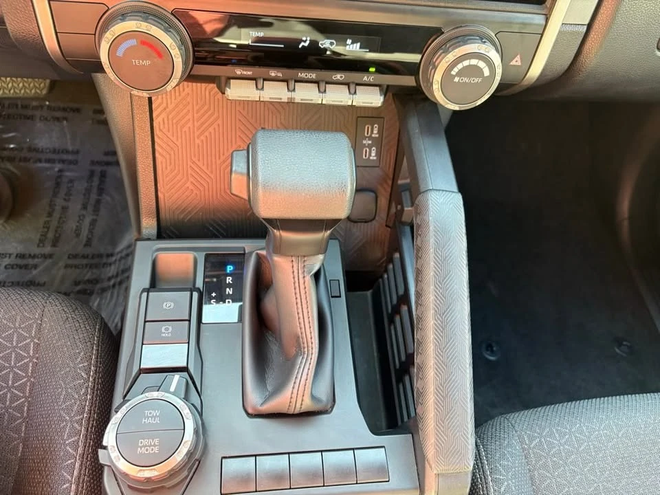 2025 Toyota 4Runner 6th Gen - Image 12 of 20