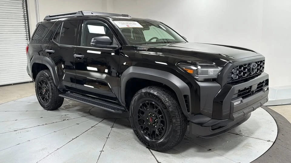 2025 Toyota 4Runner 6th Gen - Image 2 of 8