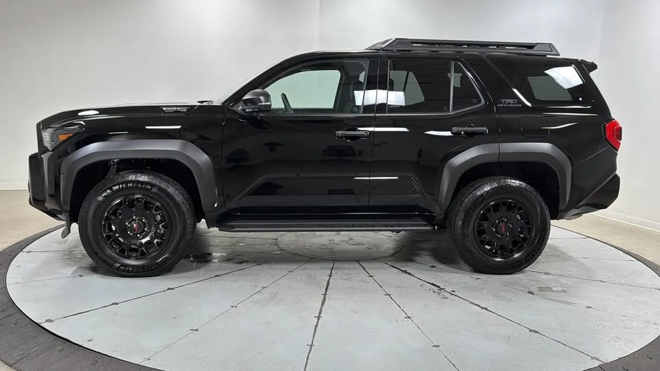 2025 Toyota 4Runner 6th Gen - Image 4 of 8