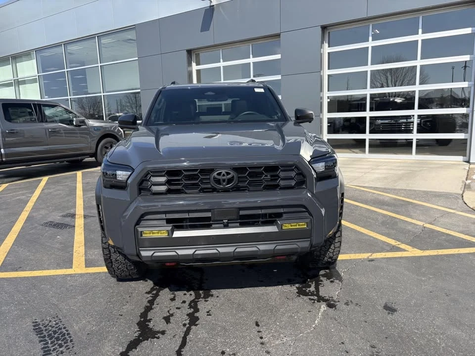 2025 Toyota 4Runner 6th Gen - Image 2 of 20
