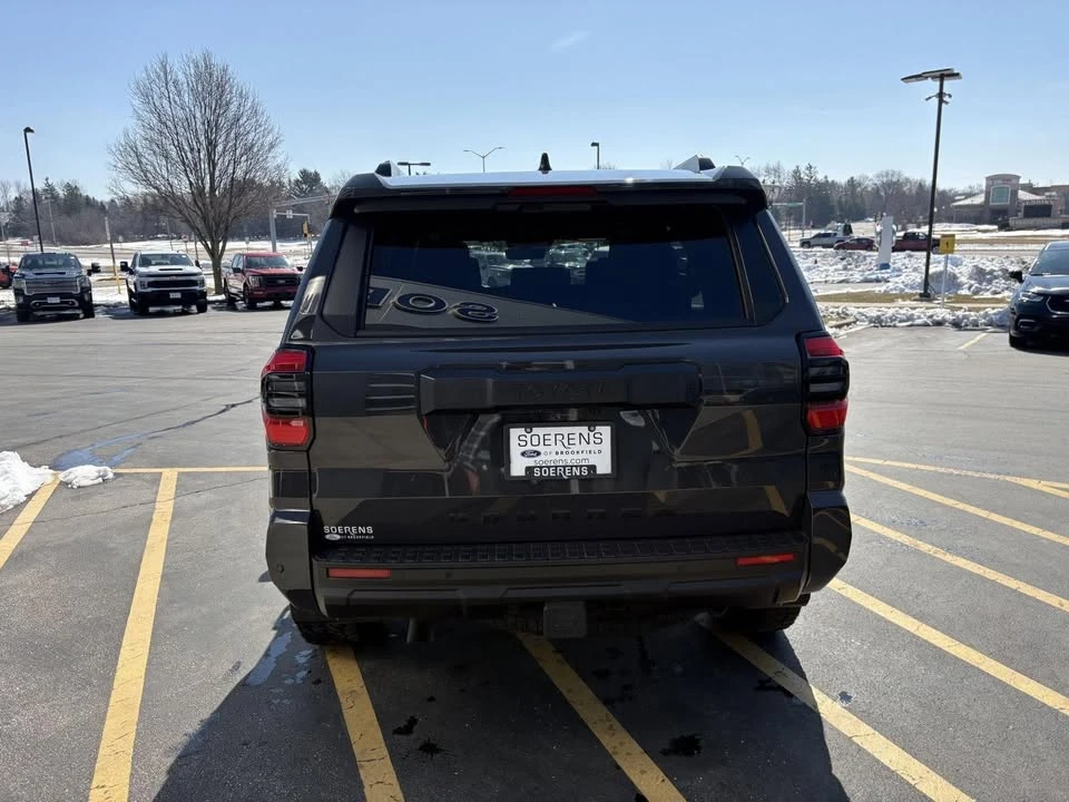 2025 Toyota 4Runner 6th Gen - Image 5 of 20