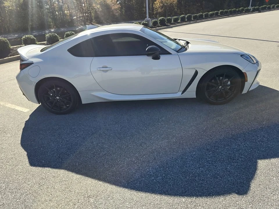 2025 Toyota GR86 2nd Gen - Image 4 of 13