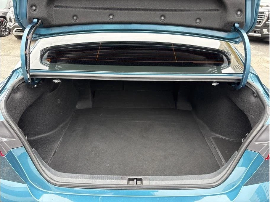 2025 Toyota Camry 9th Gen - Image 16 of 20